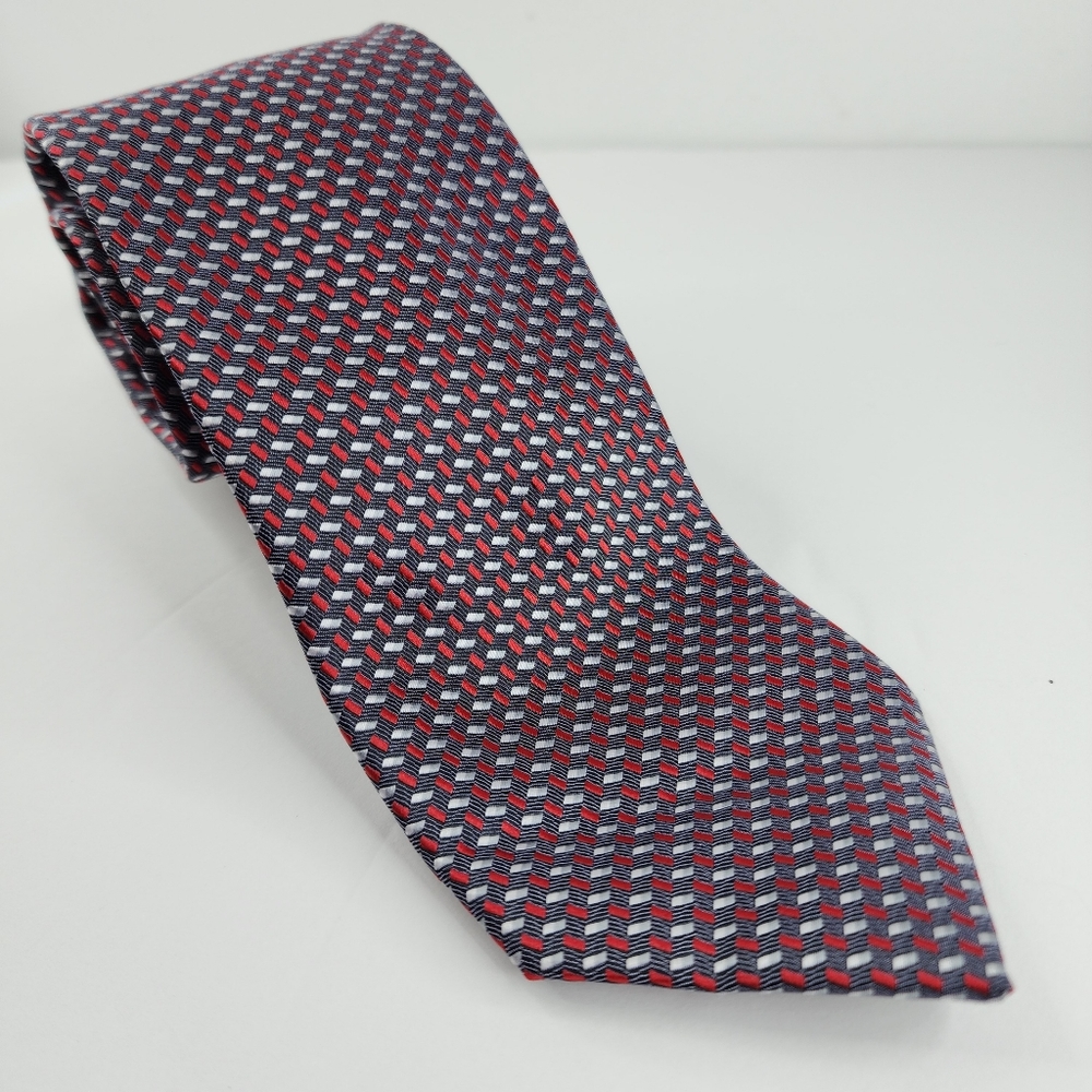 SADDLEBRED Red Tie.